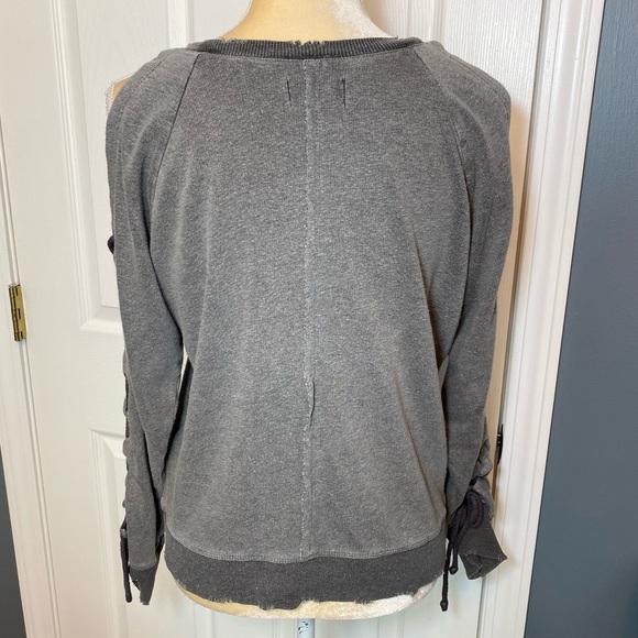 Lucky Brand Distressed Off-the-shoulder Crewneck Sweatshirt - Picture 5 of 11